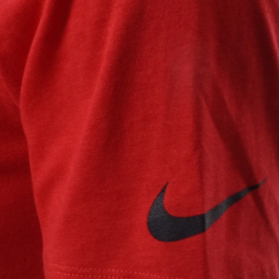 Alternative Image for ProductNike Training Burnout Logo T Shirt Red3